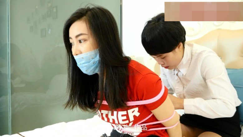 图片[3]_顽皮小主被捆绑挠脚心_绳缚吧
