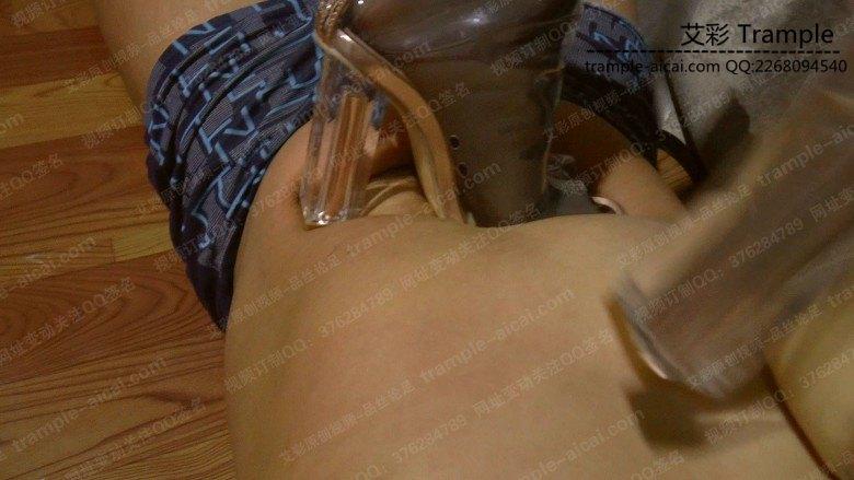 图片[6]_黑丝透明靴子踩死贱奴_绳缚吧