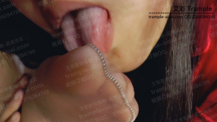图片[10]_女老板舔女秘书臭丝袜脚_绳缚吧