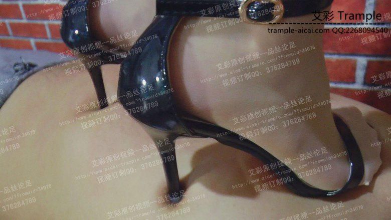 图片[14]_精致高跟凉鞋踩踏_绳缚吧
