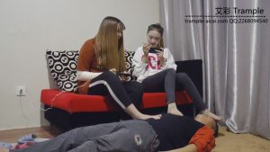 新人语儿初次体验脚垫_绳缚吧