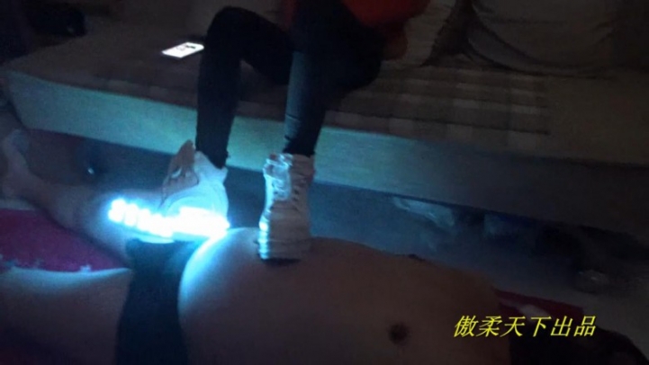 图片[9]_傲柔s发光鞋_绳缚吧