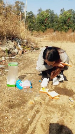 图片[18]_“超级羞辱”傲柔s户外脏鞋踩踏喂食脏食物_绳缚吧