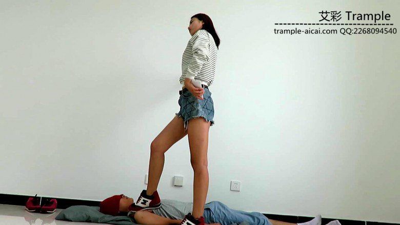 图片[6]_甜美媛媛女主运动鞋蹦踩贱狗踩头下下体羞辱！_绳缚吧