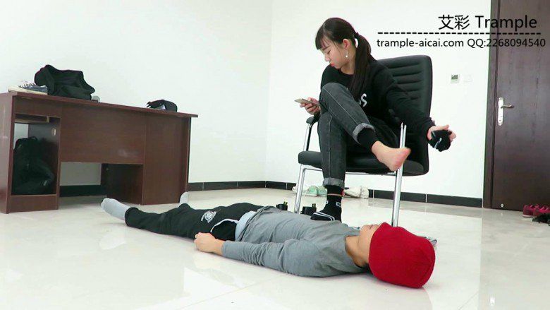 图片[3]_00后天使女主的踏板–棉袜+裸足堵嘴！_绳缚吧
