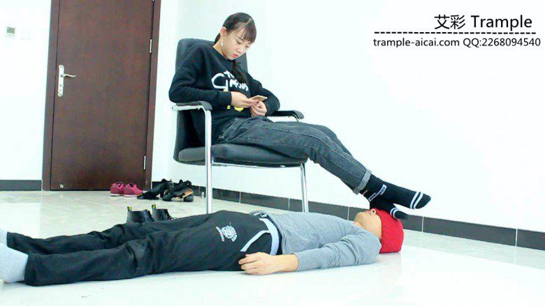 图片[8]_00后天使女主的踏板–棉袜+裸足堵嘴！_绳缚吧