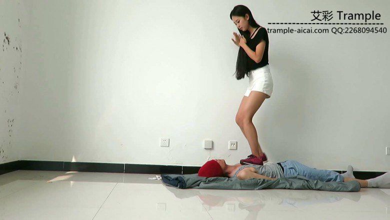 图片[5]_超漂亮天依女主运动鞋下的贱狗！_绳缚吧