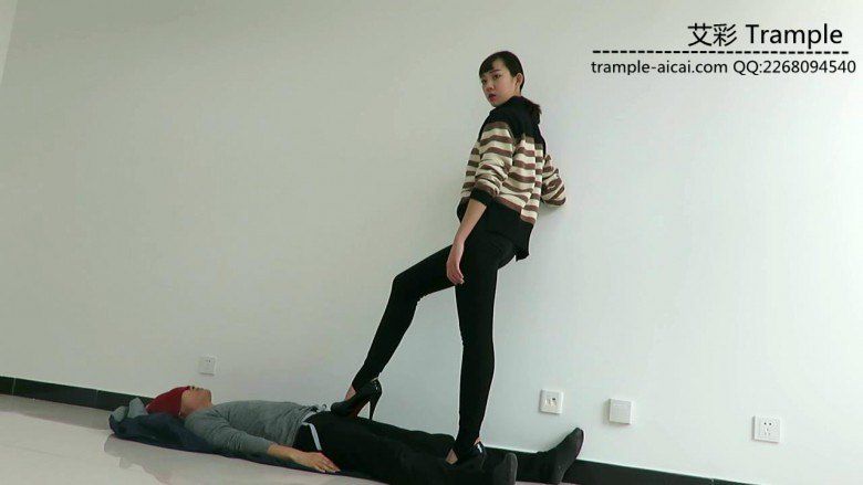图片[6]_00后天使女主高跟踩踏，高跟虐踩下体！_绳缚吧