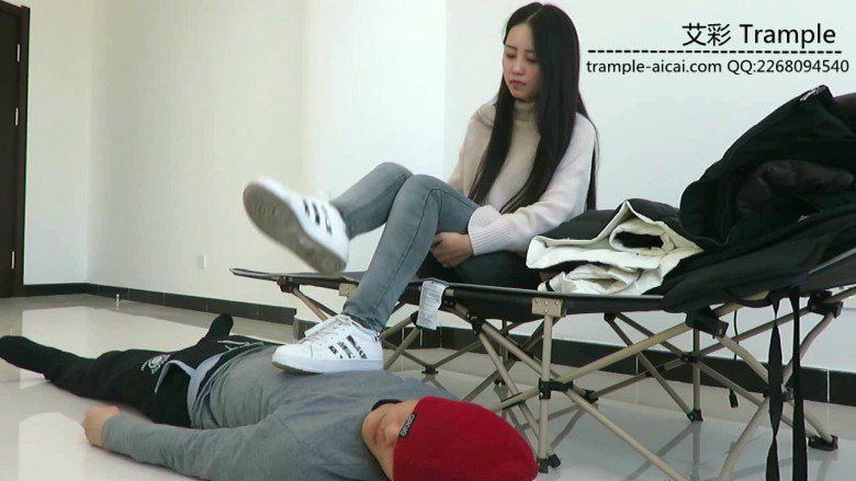 图片[5]_超漂亮老师天依女主棉袜堵嘴，裸足踩脸！_绳缚吧