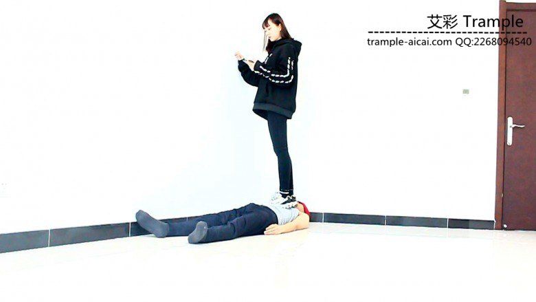 图片[2]_00后天使女主坐脸弄贱狗下体！_绳缚吧