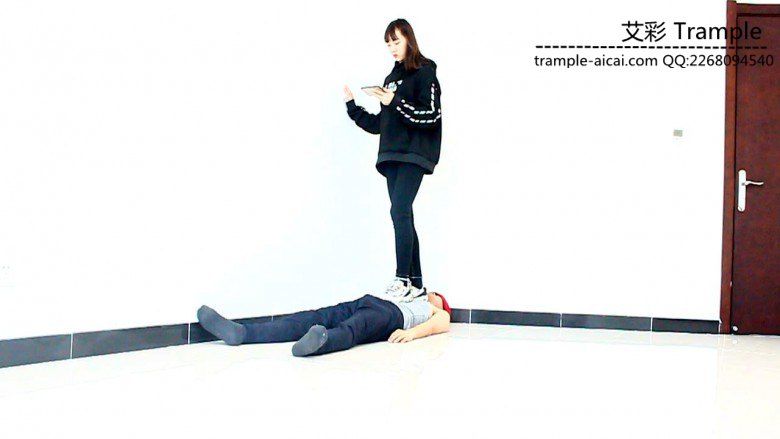 图片[9]_00后天使女主坐脸弄贱狗下体！_绳缚吧