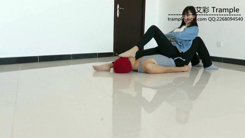 图片[6]_00后天使女主坐肚子，贱狗给舔肉丝！_绳缚吧