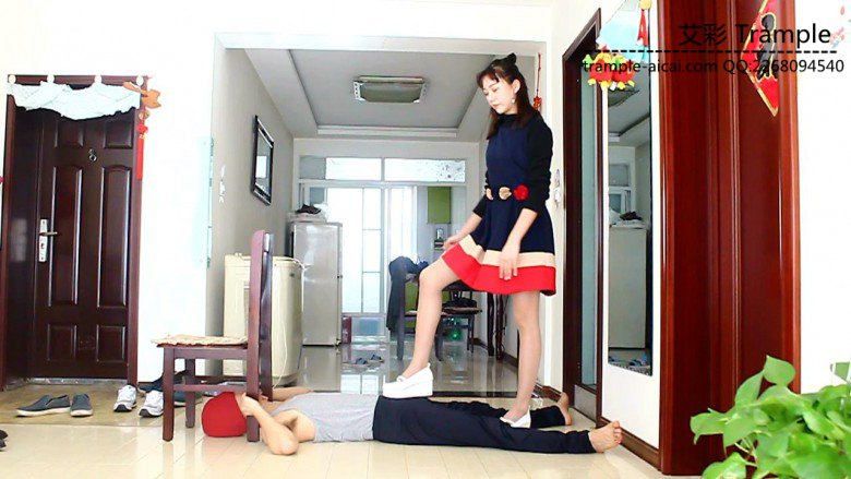 图片[2]_00后天使女主肉丝公主鞋爆踩贱狗揉虐下体！_绳缚吧