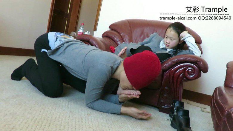 图片[12]_跪舔12侑主棉袜小脚裸足，被女主各种羞辱！_绳缚吧