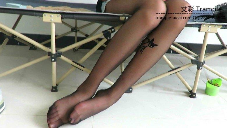 图片[3]_00后天使女主黑丝踢踹裆部膝顶下面！_绳缚吧