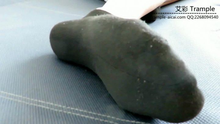 图片[9]_偷舔熟睡中的00后天使女主鞋底闻棉袜！_绳缚吧