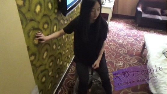 图片[4]_思思在家玩狗奴_绳缚吧