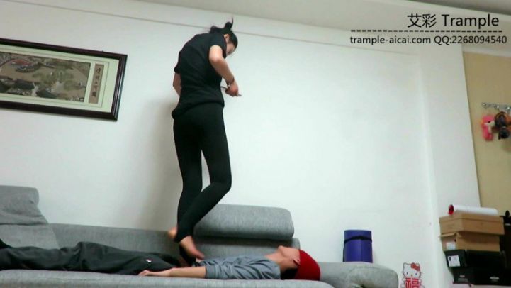 图片[6]_甜美媛媛女主棉袜+踩脚裤虐玩贱狗身体！_绳缚吧