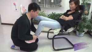 奴隶给主人按摩_绳缚吧