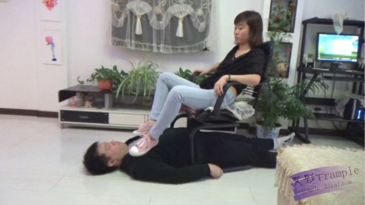 图片[4]_奴隶给主人按摩_绳缚吧