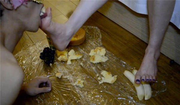 图片[4]_『奴隶岛』—狗奴喂食_绳缚吧