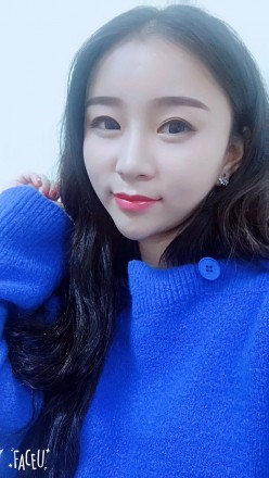 希雨韩国娘娘装踩脖踩踏羞辱_绳缚吧