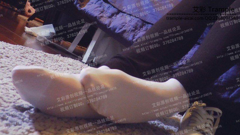 图片[3]_馨雨裸足短白丝_绳缚吧