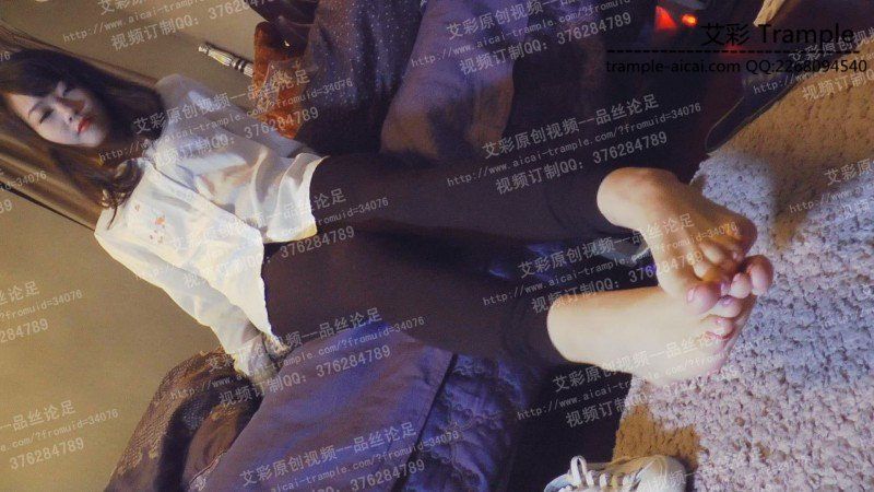 图片[6]_馨雨裸足短白丝_绳缚吧