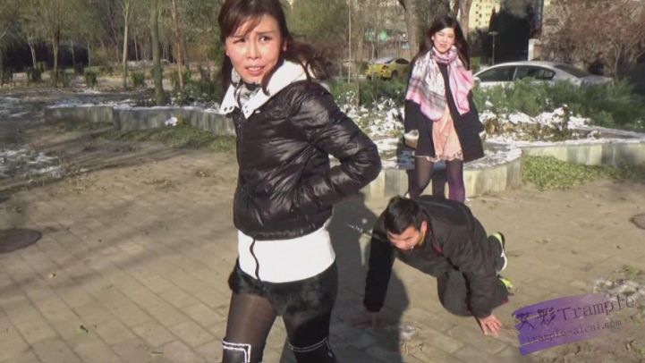 图片[2]_【品丝阁】小区大街各种踢踹_绳缚吧