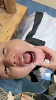 图片[6]_套路直播视频【魅儿】吃白袜/舔脏小白鞋/闻裸足 bf25861_绳缚吧