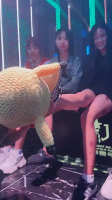 图片[3]_套路直播视频【精神小妹】5S-真实歌舞厅开发陪酒小妹-原味袜辱/骑马 bf26158_绳缚吧