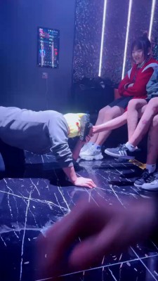 图片[4]_套路直播视频【精神小妹】5S-真实歌舞厅开发陪酒小妹-原味袜辱/骑马 bf26158_绳缚吧