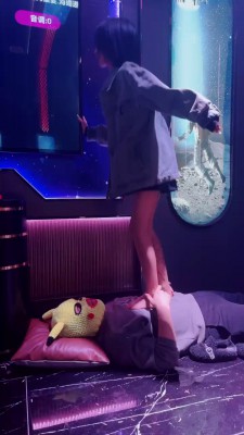图片[13]_套路直播视频【精神小妹】5S-真实歌舞厅开发陪酒小妹-原味袜辱/骑马 bf26158_绳缚吧