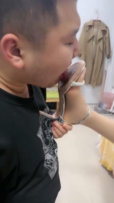 图片[8]_套路直播视频【美娜格格】纱裙女神连环耳光调/浓痰吐狗脸【双视角版】 bf26451_绳缚吧