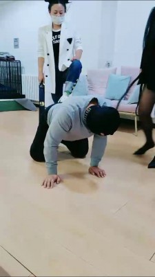 图片[2]_套路直播视频【蒂娜S】双SVS双狗-圈养卑微奴才【三视角版】 bf26450_绳缚吧