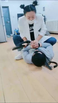 图片[11]_套路直播视频【蒂娜S】双SVS双狗-圈养卑微奴才【三视角版】 bf26450_绳缚吧