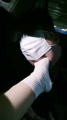 图片[4]_套路直播视频【乖乖宝宝】停车场车内刺激调/闻舔白袜裸足 bf26245_绳缚吧
