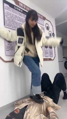 图片[5]_套路直播视频【狗哥】素人女神白袜首调狗【完整版】 bf26379_绳缚吧