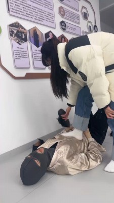 图片[7]_套路直播视频【狗哥】素人女神白袜首调狗【完整版】 bf26379_绳缚吧