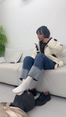 图片[8]_套路直播视频【狗哥】素人女神白袜首调狗【完整版】 bf26379_绳缚吧