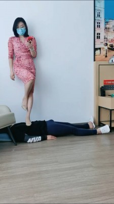 图片[2]_套路直播视频【小爷】高跟全体重踩踏 bf26365_绳缚吧