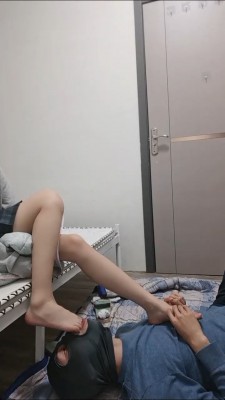 图片[9]_套路直播视频【小亿S】素人学生主白袜调-裸足白袜脚深喉 bf26356_绳缚吧