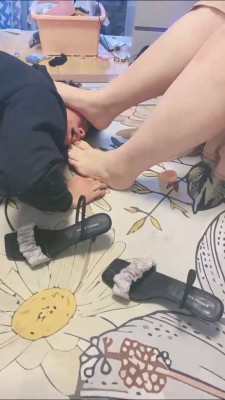 图片[2]_套路直播视频【宝珠姐姐】蹂躏追求者-耳光抽+全体重踩踏 bf26304_绳缚吧