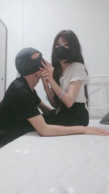 图片[2]_套路直播视频【软玉】素人学生主白袜脚辱老师-踩踏 bf26297_绳缚吧