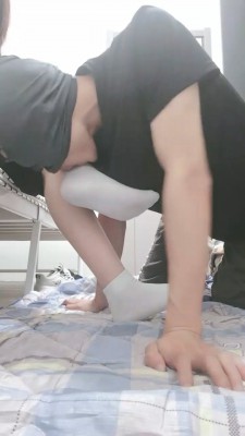 图片[7]_套路直播视频【软玉】素人学生主白袜脚辱老师-踩踏 bf26297_绳缚吧