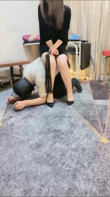 套路直播视频【霜凝】双女王捆绑圈养狗奴 bf26223_绳缚吧