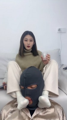 图片[3]_套路直播视频【狗哥】超强重口专场-口水+咀嚼物喂食/闻舔原味白袜 bf26386_绳缚吧