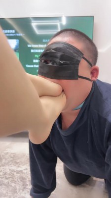 图片[2]_套路直播视频【妆主大大】狗链牵老狗/耳光抽/裸足深喉狂舔/骑马遛狗 bf26383_绳缚吧