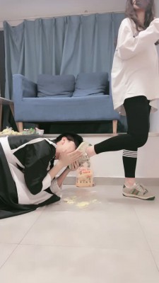 图片[5]_套路直播视频【晚晚】运动鞋踩踏喂食/喝洗脚水 bf26378_绳缚吧
