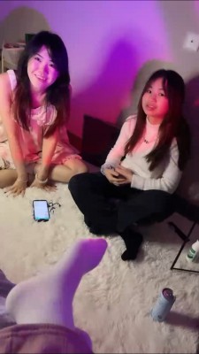 图片[2]_套路直播视频【橘子没熟】母畜-开发双闺蜜闻舔棉袜脚/奴下奴舔裸足 bf26376_绳缚吧